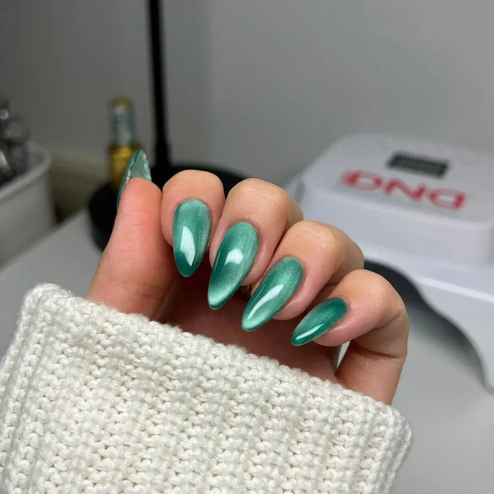 DND - Diva 9D Gelcolor Cat Eye Glassball #11 - Sea Glass DND