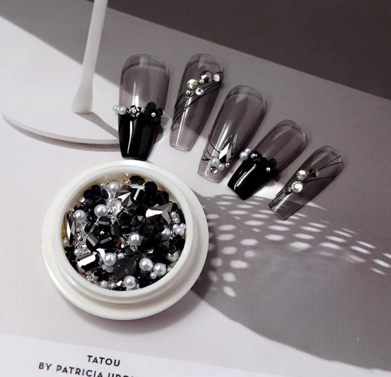 Nail Charm Black Flower Mix with Pearl Bead
