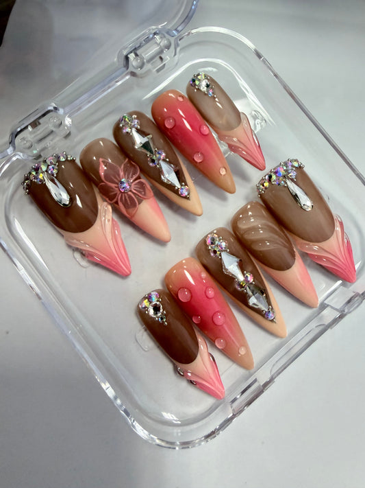 Handmade Luxury Press on nail (Copy) Beyond Beauty Page