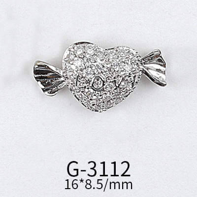 Nail Charm Heart Diamond 2pcs/bag.