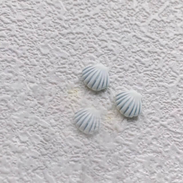 Nail Charm White Seashells 2pcs/Bag Premier Nail Supply